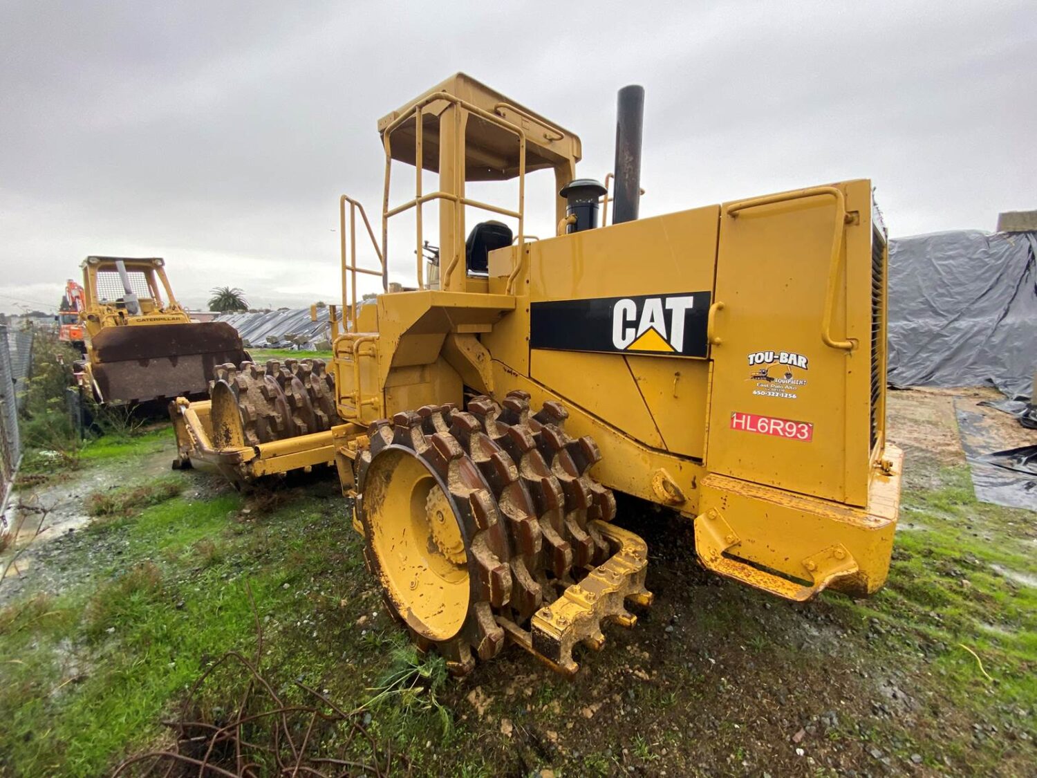 Padfoot-Rollers-Caterpillar-815B-43495249